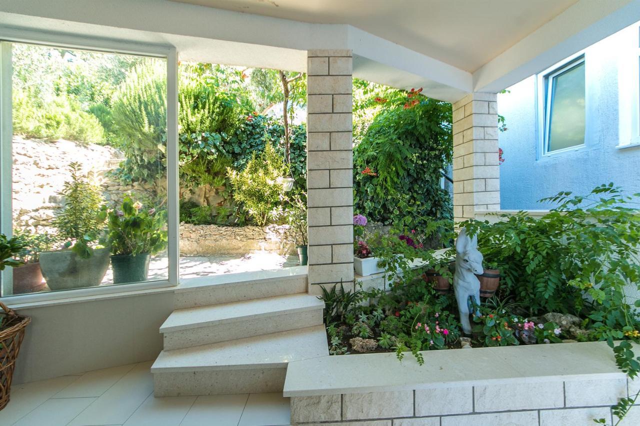 Apartments With A Parking Space Brela, Makarska - 16603 Экстерьер фото
