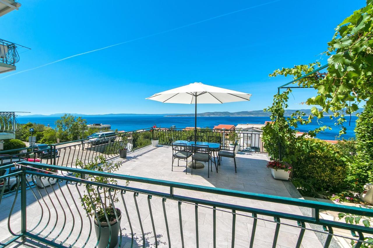 Apartments With A Parking Space Brela, Makarska - 16603 Экстерьер фото