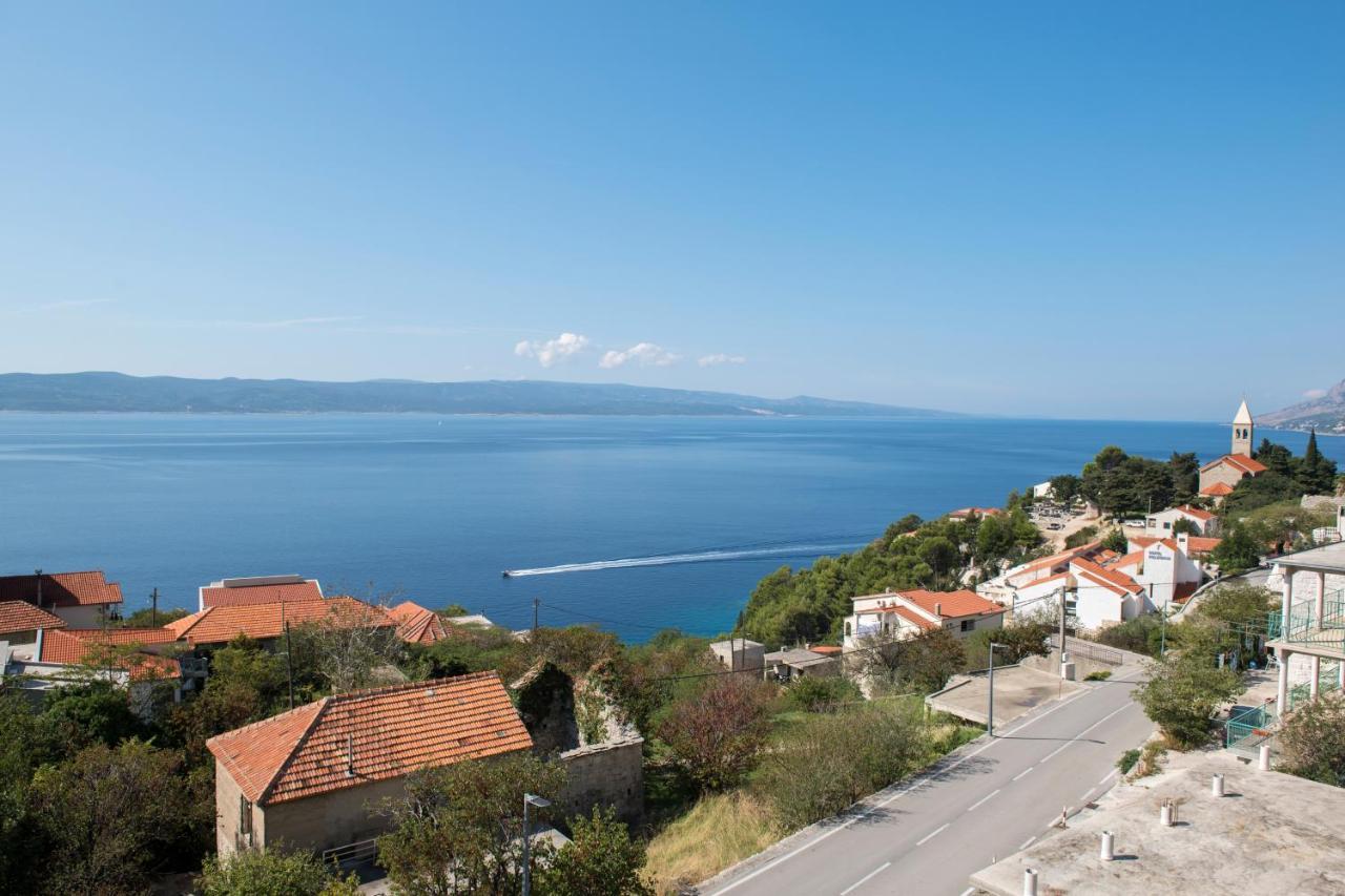 Apartments With A Parking Space Brela, Makarska - 16603 Экстерьер фото